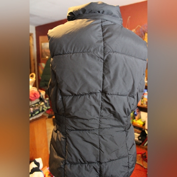 Guess black puffy vest - Picture 4 of 6